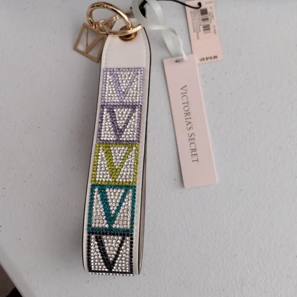 Pink VS V-logo wristlet strap key chain new in packaging - Picture 3 of 10